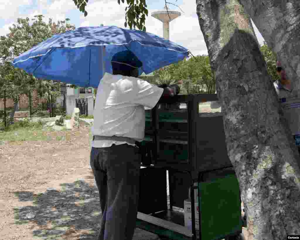 Cuentapropista se establece de manera permanente para vender sus productos.